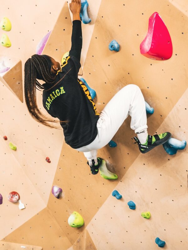 Woman climbing at Indirock bouldering wall