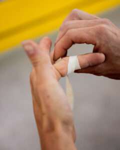 Indirock finger taping tips for climbers